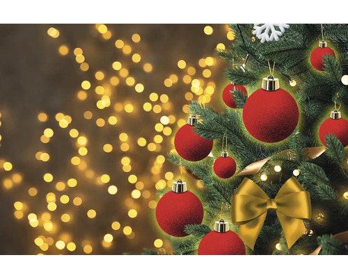 Weihnachtsbaum mit roten Kugeln und Schleife