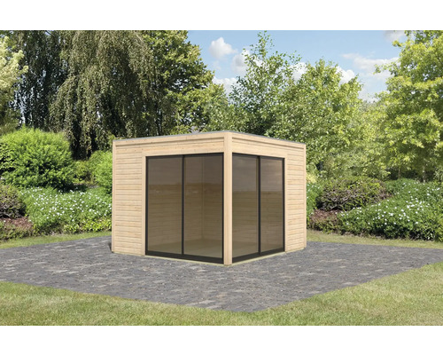 Holzgartenhaus mit Glasschiebetüren im Garten