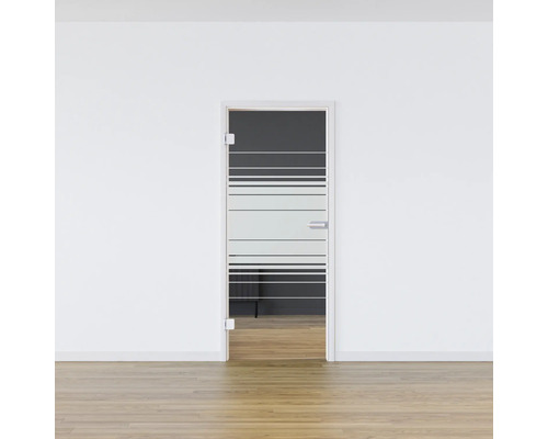 Zimmertür aus Glas mit horizontalem Streifenmuster in einem minimalistischen Raum.