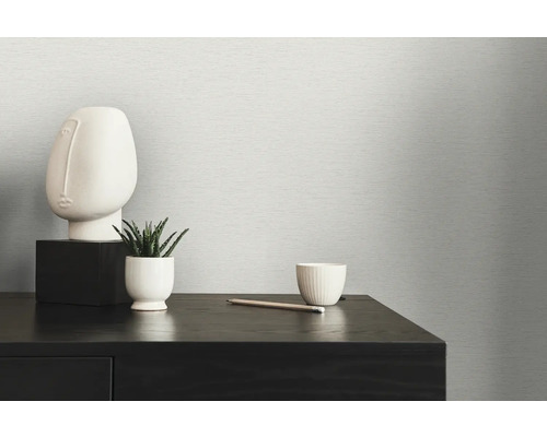 Nahaufnahme von Mustertapete auf einer Oberfläche mit dekorativen Elementen