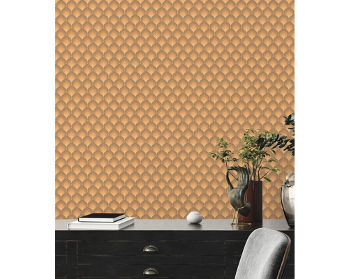 Wandgestaltung mit gemusterten Tapeten im Wohnraum