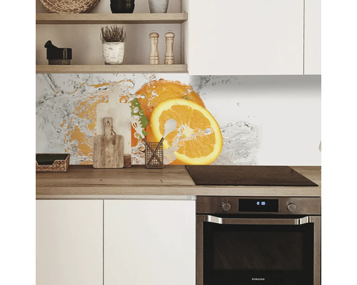 Küchenrückwand mit Orangenmotiv und Wasserspritzer