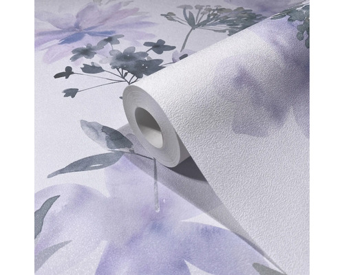 Tapetenrolle mit Blumenmuster