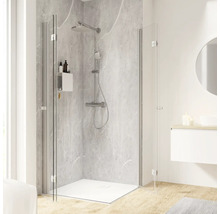 Begehbare Dusche mit Duscharmatur, Ablage und Glastüren