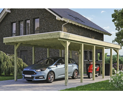 Carport aus Holz mit Auto und Motorroller vor einem Haus