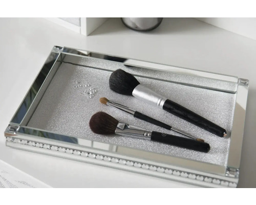 Dekoratives Spiegel Tablett mit Schminkpinseln