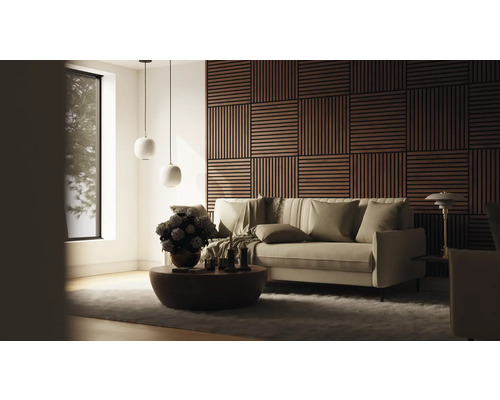 Wohnzimmer mit Sofa, Couchtisch, Pendelleuchten und Wandpaneelen in Holzoptik