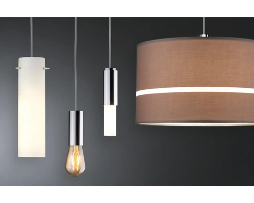 Verschiedene Pendelleuchten mit verschiedenen Lampenschirmen