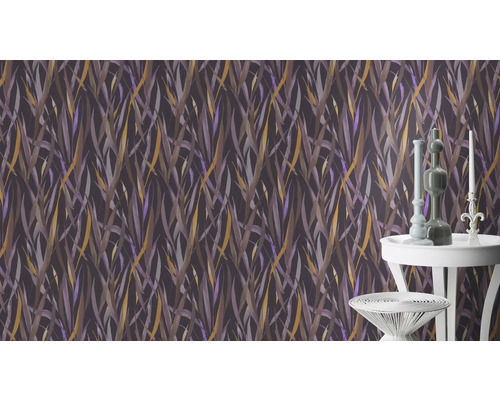 Tapete mit Gräser Muster in dunklen Farbtönen als Wanddekoration