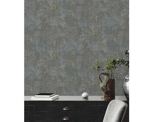 Dekorative Tapete mit abstrakten Mustern in einem Wohnraum