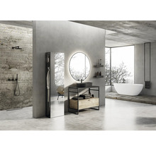 Badezimmer mit Dusche, Waschtisch mit rundem Spiegel und freistehender Badewanne in heller, moderner Optik.