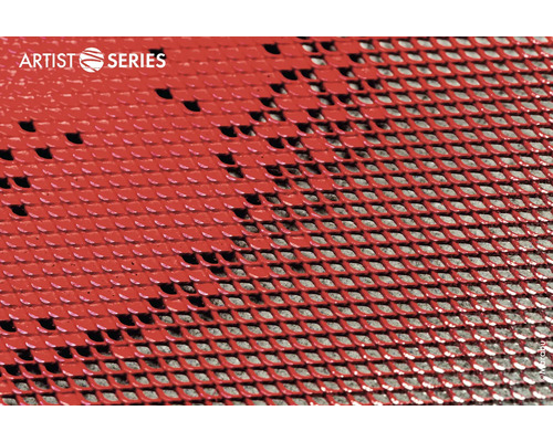 Detailansicht eines roten Streckmetallgitters