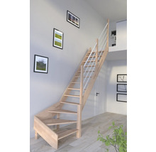 Raumansicht mit Raumspartreppe aus Holz und Geländer