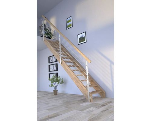 Holztreppe mit Edelstahlgeländer im Wohnraum