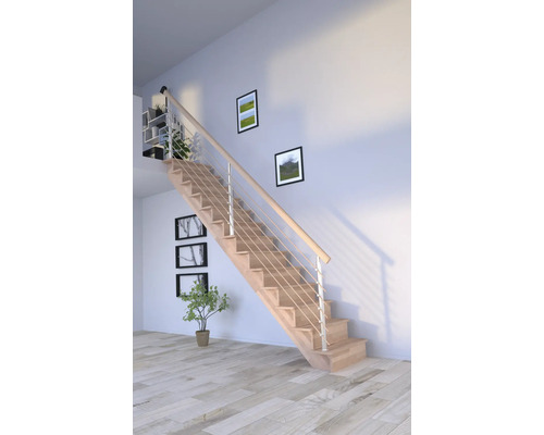 Holztreppe mit Edelstahlgeländer in hellem Raum