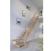 Holztreppe mit Geländer in einem hellen Raum mit Bildern an der Wand