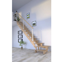 Holztreppe mit Edelstahlgeländer in einem hellen Raum