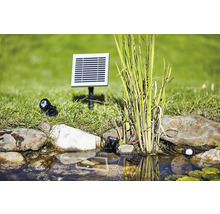 Gartenteich mit Solarmodul und Teichbeleuchtung
