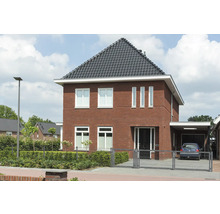 Freistehendes Einfamilienhaus mit Garage und gepflegtem Vorgarten
