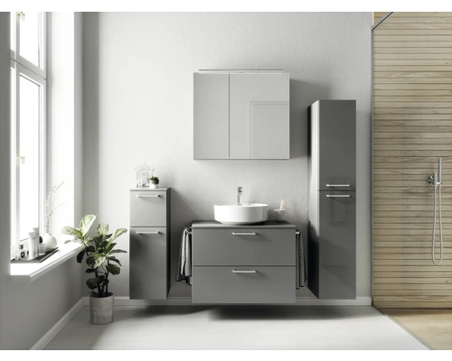 Modernes Badezimmer mit Waschtisch, Spiegelschrank und Hochschrank in Grau