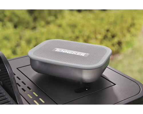 Tenneker Grillzubehör Räucherbox auf einem Grill