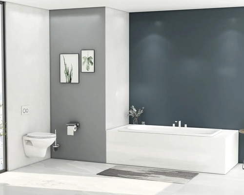 Modernes Badezimmer mit Wand-WC, Badewanne und Dekoration
