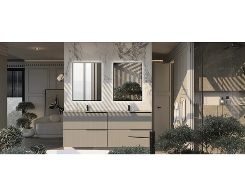 Helles Badezimmer mit Doppelwaschtisch, beleuchteten Spiegeln und Dusche