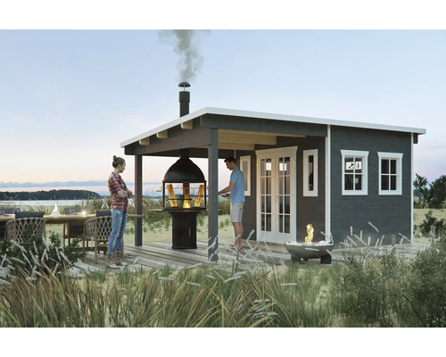 Gartenhaus SKAN HOLZ Dilbeek inkl. Fußboden, Vordach 553 x 380 cm schiefergrau Szene mit einem Gartenhaus, Grill und Menschen auf einer Terrasse am Strand.