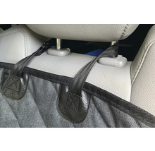 Befestigung einer Autoschondecke an einer Kopfstütze