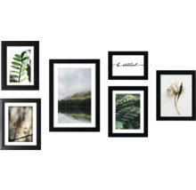 Wanddekoration mit sechs Bilderrahmen und Naturmotiven