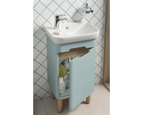 Waschtisch mit offenem Unterschrank zur Aufbewahrung von Badartikeln