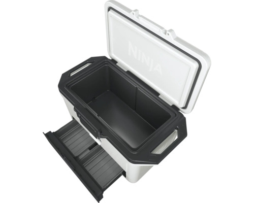 Geöffnete Kühlbox mit herausgezogener Schublade