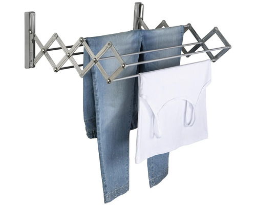 Wäscheständer zur Wandmontage mit Kleidung