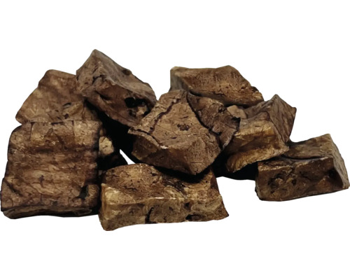 Stapel brauner Trockenfutterstücke