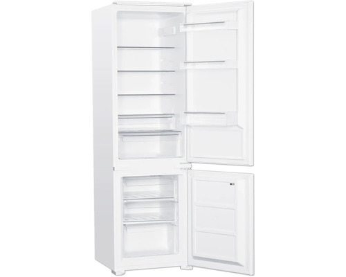 Geöffneter, weißer Kühl- und Gefrierschrank mit Fächern