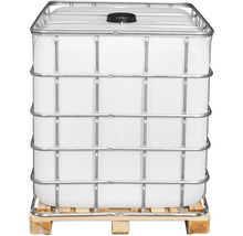 Wassertank mit Gitterbox auf Palette
