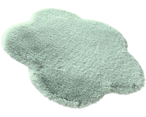 Fluffiger Teppich in Form einer Wolke