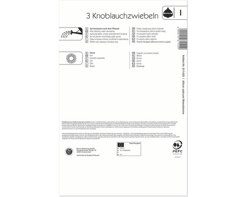 Etikett einer Verpackung mit drei Knoblauchzwiebeln der Sorte Allium sativum Messidrome mit Hinweisen zu Bewässerung, Sonneneinstrahlung und Herkunft