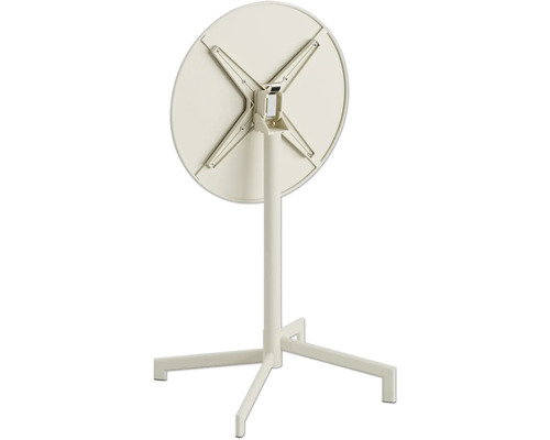 Unterseite eines runden Bistrotisches mit Metallgestell