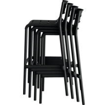 Stapel aus mehreren Barhockern