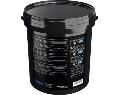 Schwarzer Eimer mit Aktivkohle zur Wasseraufbereitung