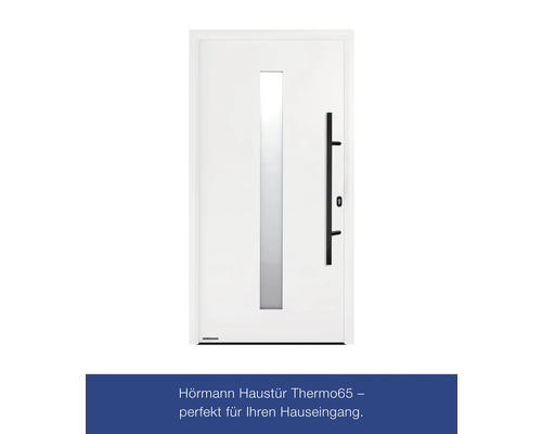 Helle Haustür mit Glaseinsatz und schwarzem Griff