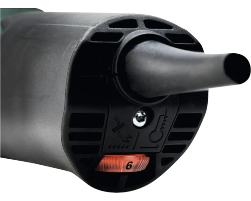 Nahaufnahme eines Heißluftgebläses mit Temperaturregler auf Stufe sechs.