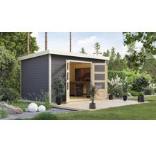 Gartenhaus mit geöffneten Doppeltüren und Werkbank im Innenraum