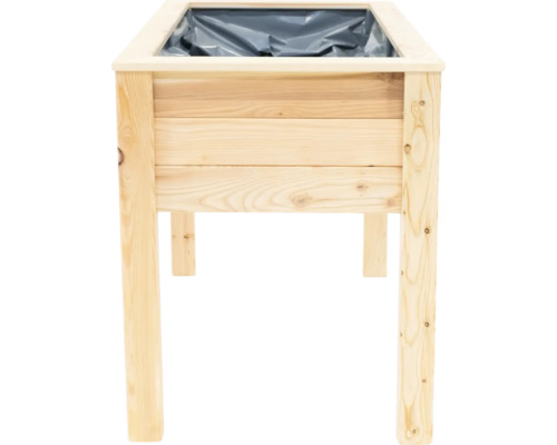 Hochbeet aus Holz mit Pflanzfolie