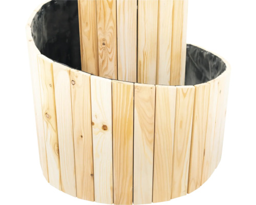 Hochbeet aus Holz mit Folie