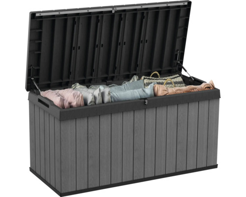 Geöffnete Gartenbox mit Stauraum für Gartengeräte und Auflagen