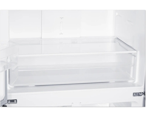 Innenraum eines Kühlschranks mit transparenter Schublade