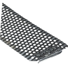 Hobel aus Metall mit Löchern