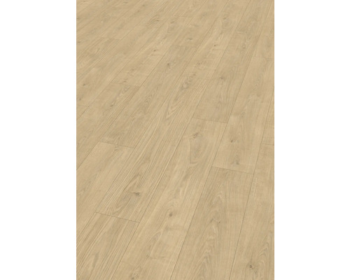 Verlegter Laminatboden in Holzoptik